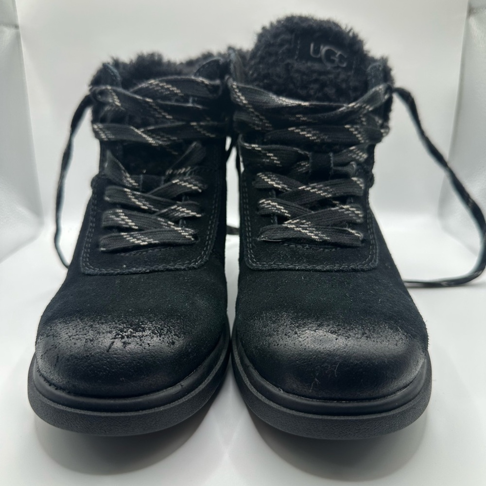 UGG woman Black Lace-Up Boots